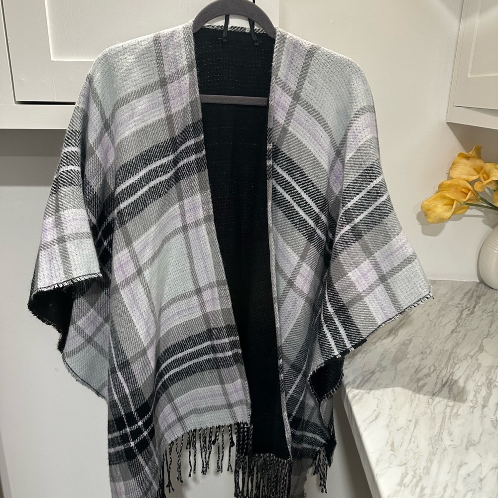 Plaid Gray and Black Home Accent Throw Cape&Ponchos